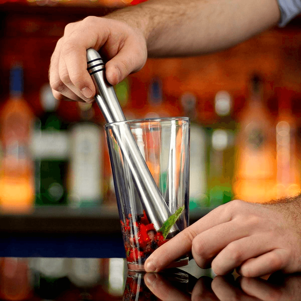 Set de Barman pentru Bauturi Koken.ro, Kit pentru barmani din 9 piese Otel inoxidabil, Suport din Bambus, Shaker Cobbler 750 ml, Argintiu - köken